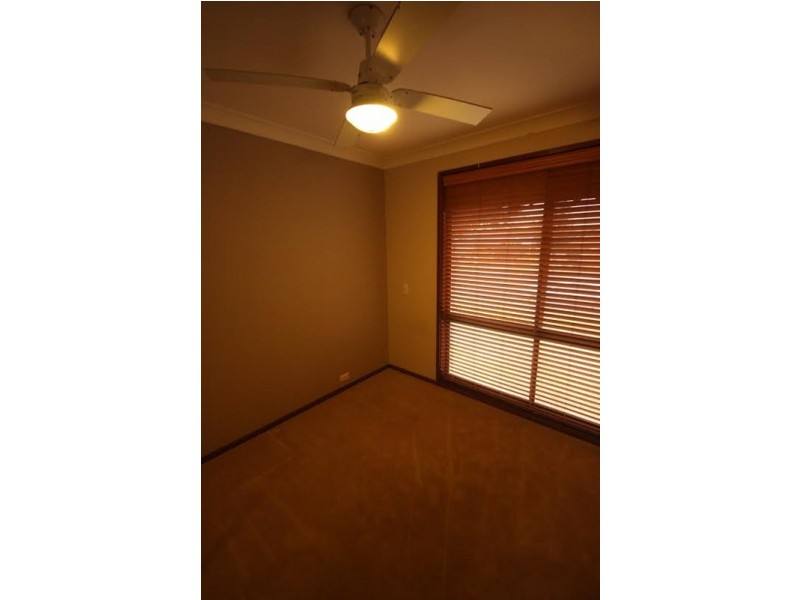 17 Stromferry Crescent, St Andrews NSW 2566