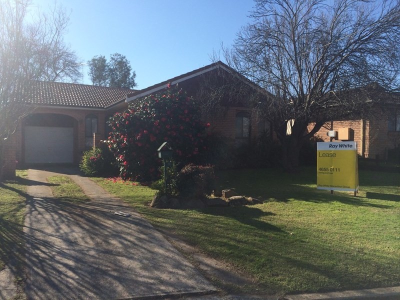 21 Lawson Avenue, Camden South NSW 2570