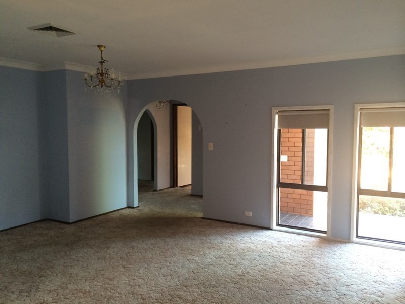 21 Lawson Avenue, Camden South NSW 2570