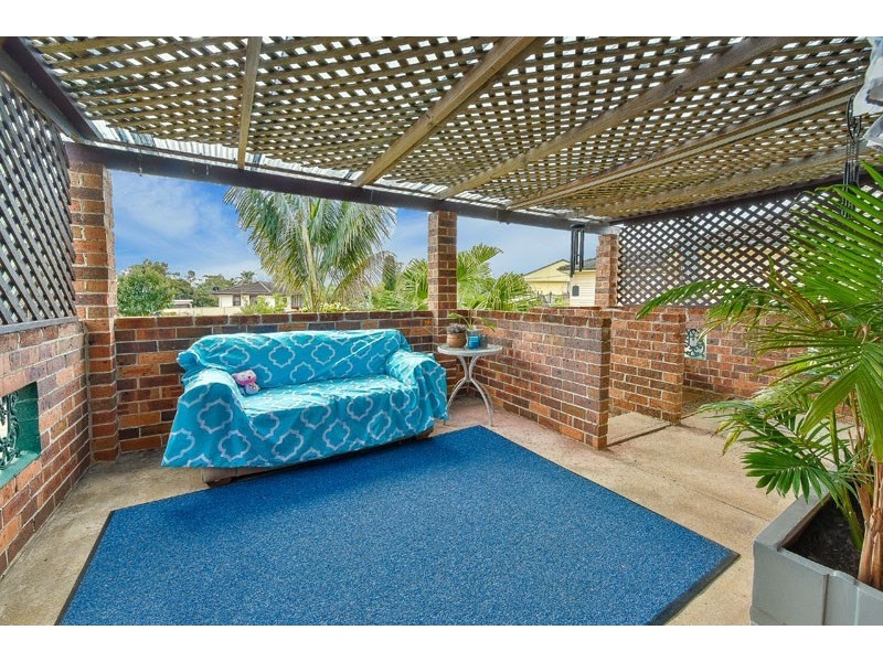8 Seddon Place, Campbelltown NSW 2560