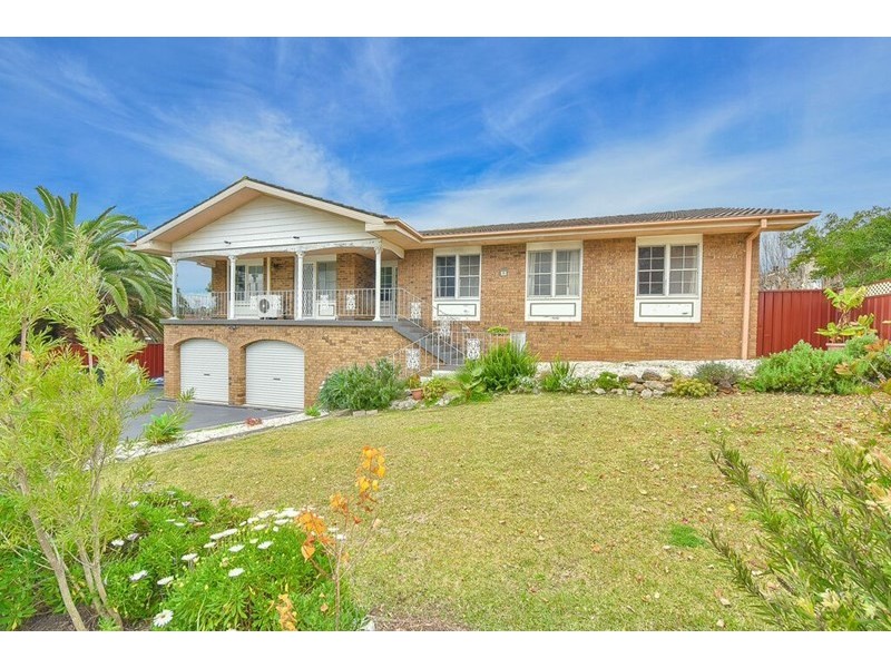 4 Tremlow Crescent, Ambarvale NSW 2560