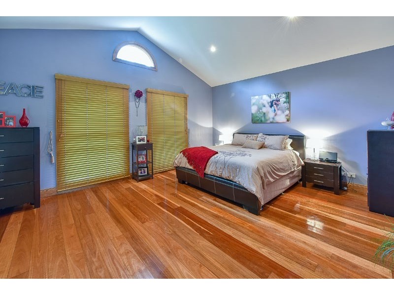 13 Governors Way, Macquarie Links NSW 2565