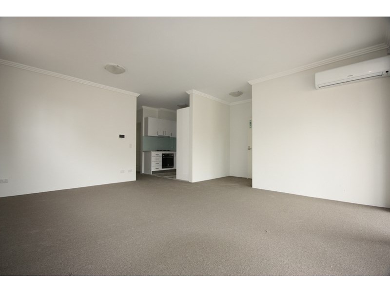 38/221A Waterworth Drive, Mount Annan NSW 2567