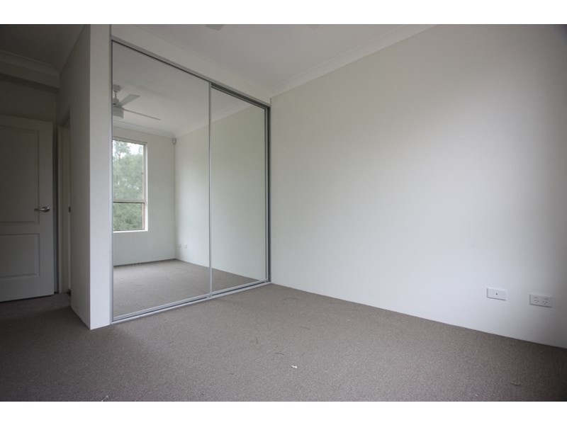 38/221A Waterworth Drive, Mount Annan NSW 2567