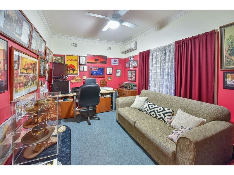 34 Bocking Avenue, Bradbury NSW 2560