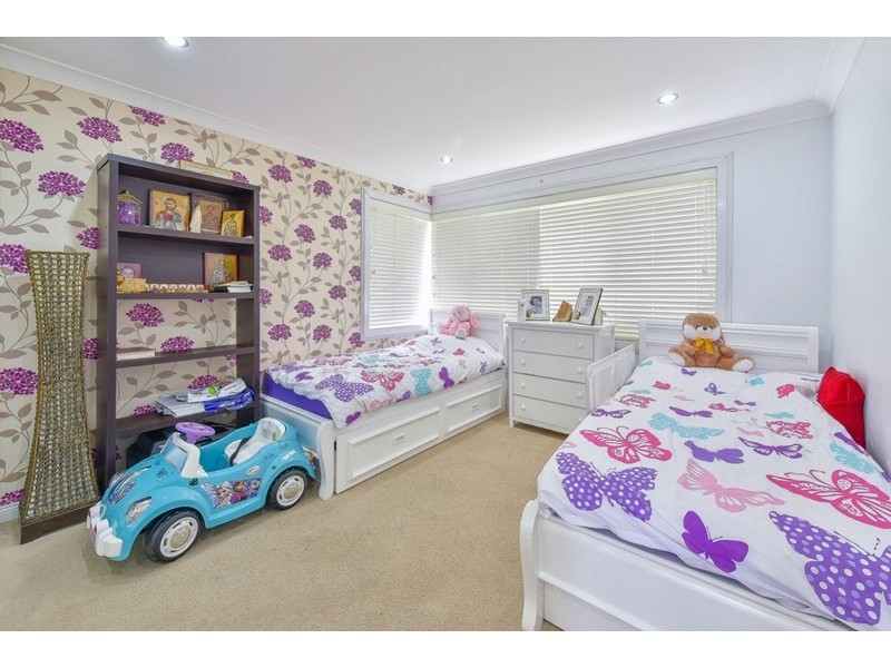 51 Campbellfield Avenue, Bradbury NSW 2560