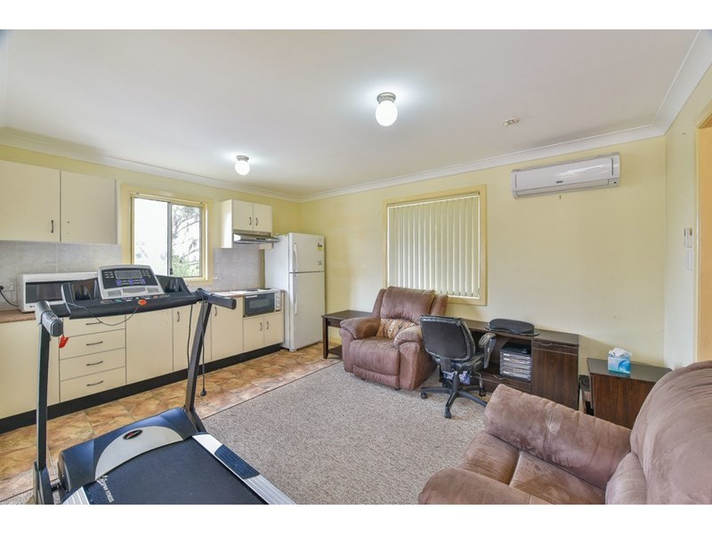 51 Campbellfield Avenue, Bradbury NSW 2560