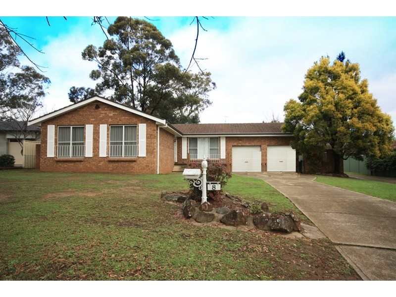 8 Furner Avenue, Camden South NSW 2570