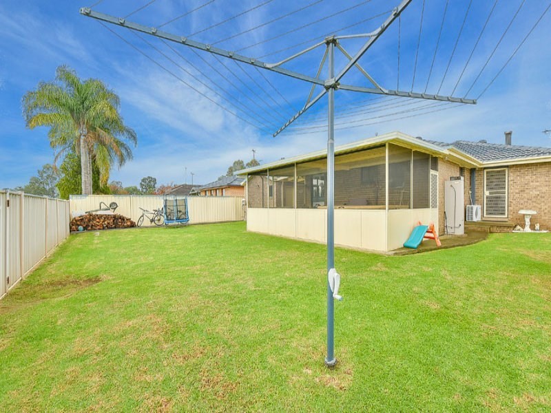 10 Hayter Street, Camden South NSW 2570