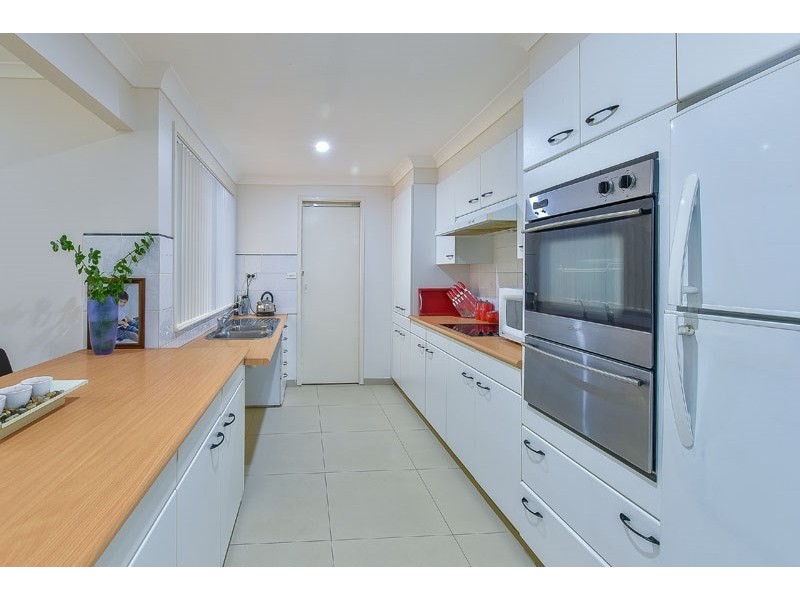 11 Malvolio Street, Rosemeadow NSW 2560