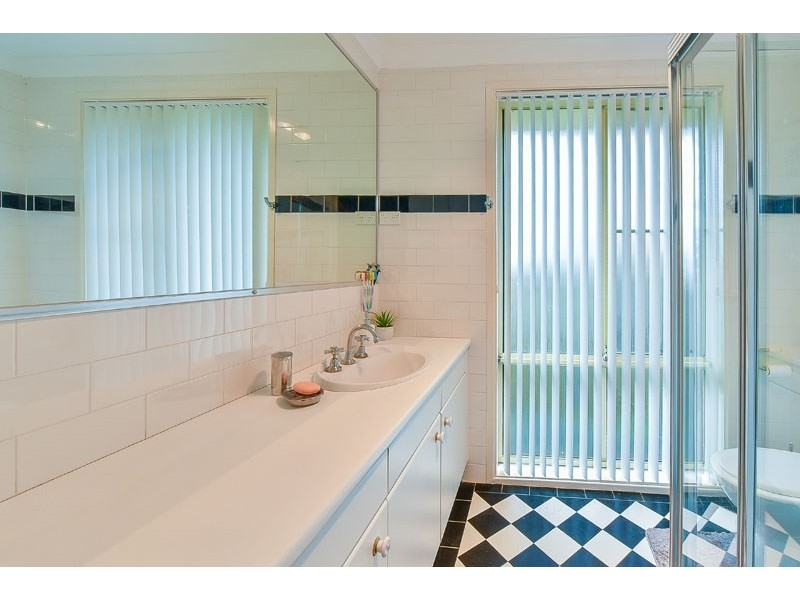 11 Malvolio Street, Rosemeadow NSW 2560