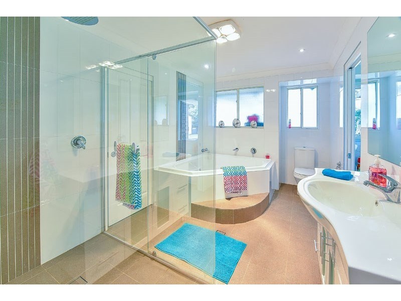 35 West Parade, Hill Top NSW 2575