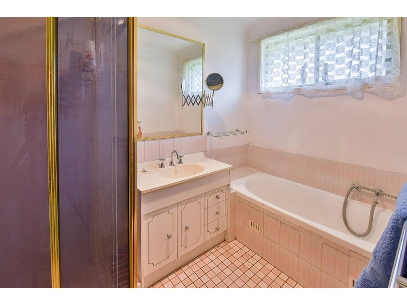 33 West Parade, Hill Top NSW 2575