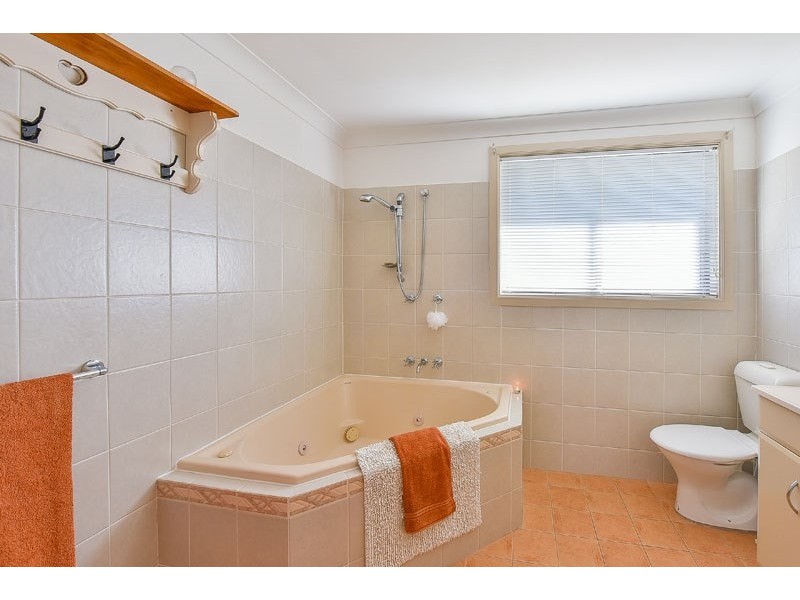 17 Wentworth Drive, Camden South NSW 2570