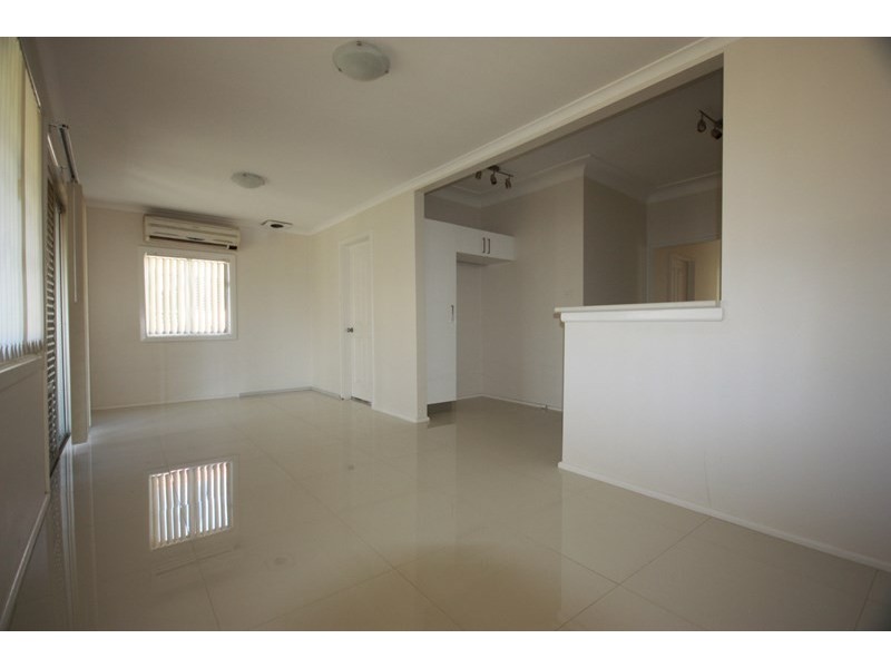 60 Bradbury Avenue, Campbelltown NSW 2560