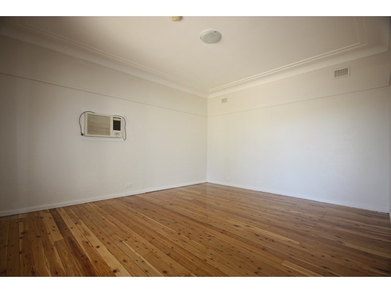 60 Bradbury Avenue, Campbelltown NSW 2560