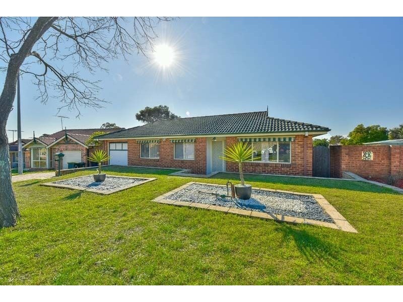 2 Harwood Place, St Helens Park NSW 2560