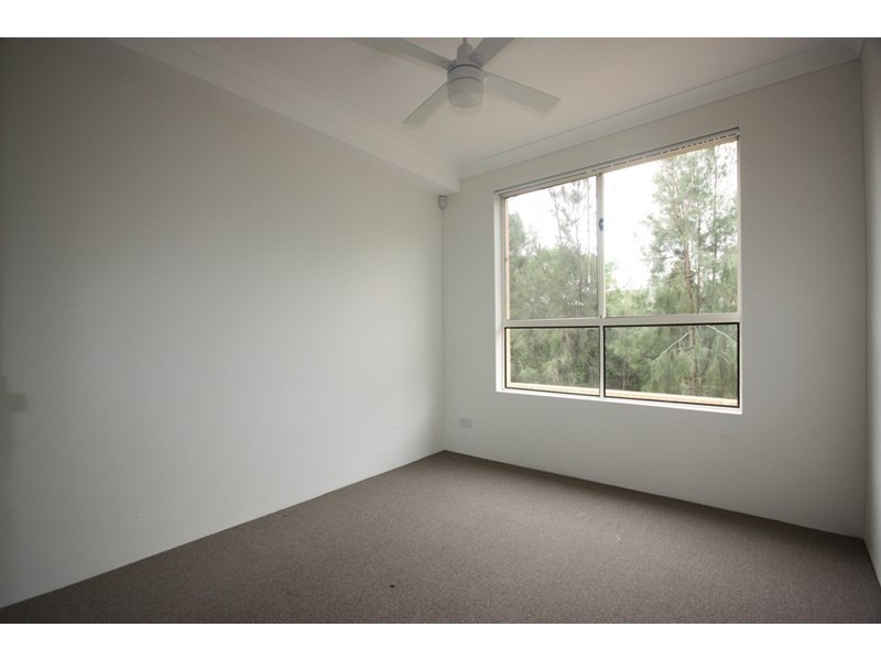 26/221A Waterworth Drive, Mount Annan NSW 2567