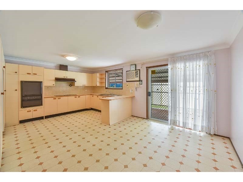 31 Danube Crescent, Kearns NSW 2558