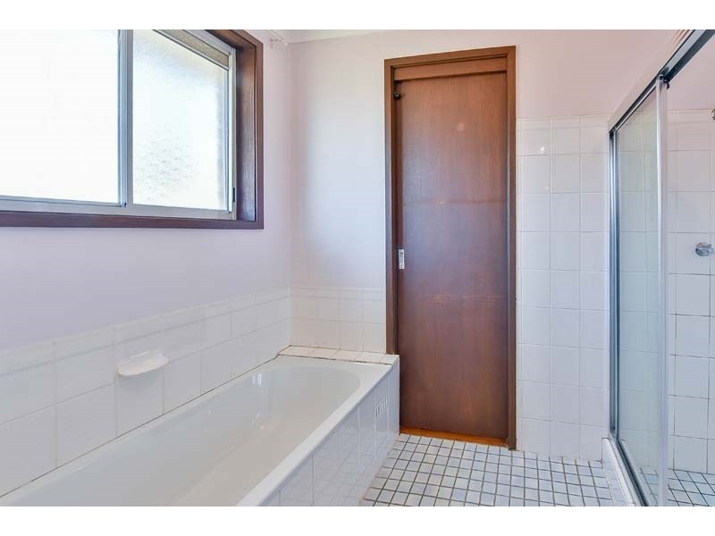 31 Danube Crescent, Kearns NSW 2558