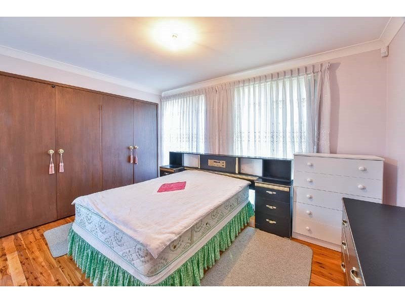 31 Danube Crescent, Kearns NSW 2558