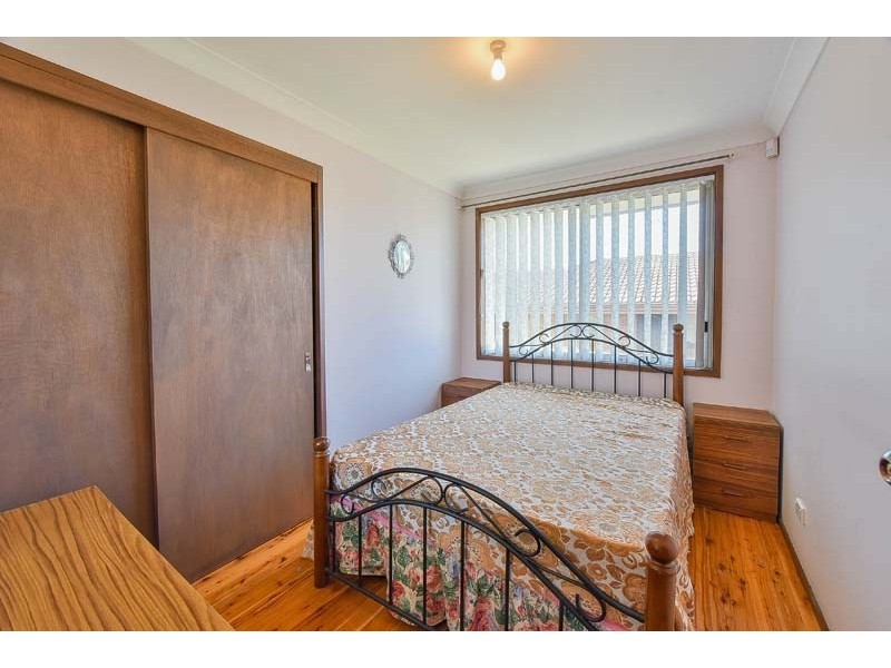 31 Danube Crescent, Kearns NSW 2558