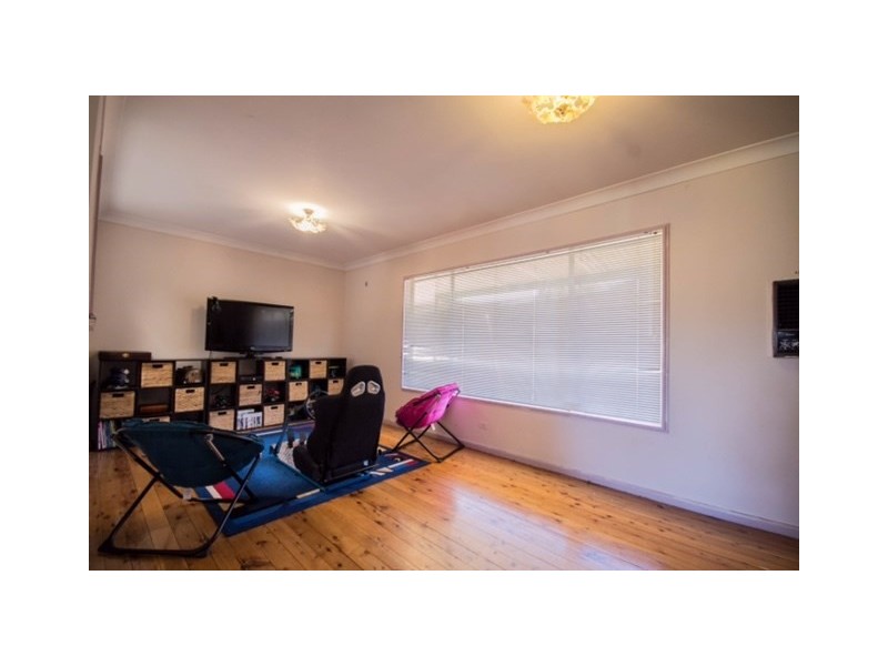 24 Gloucester Street, Macquarie Fields NSW 2564