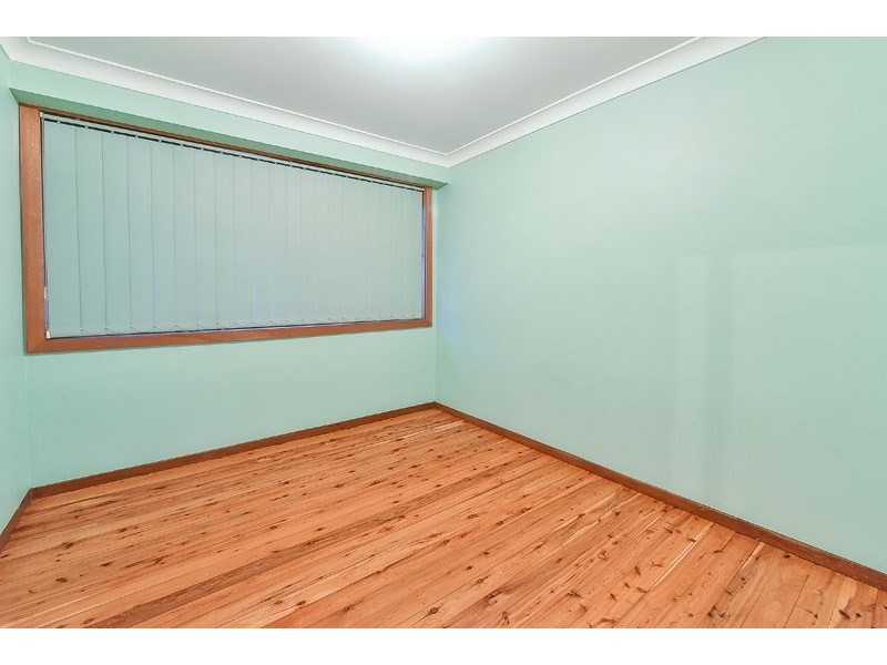 6 Lostock Place, Leumeah NSW 2560