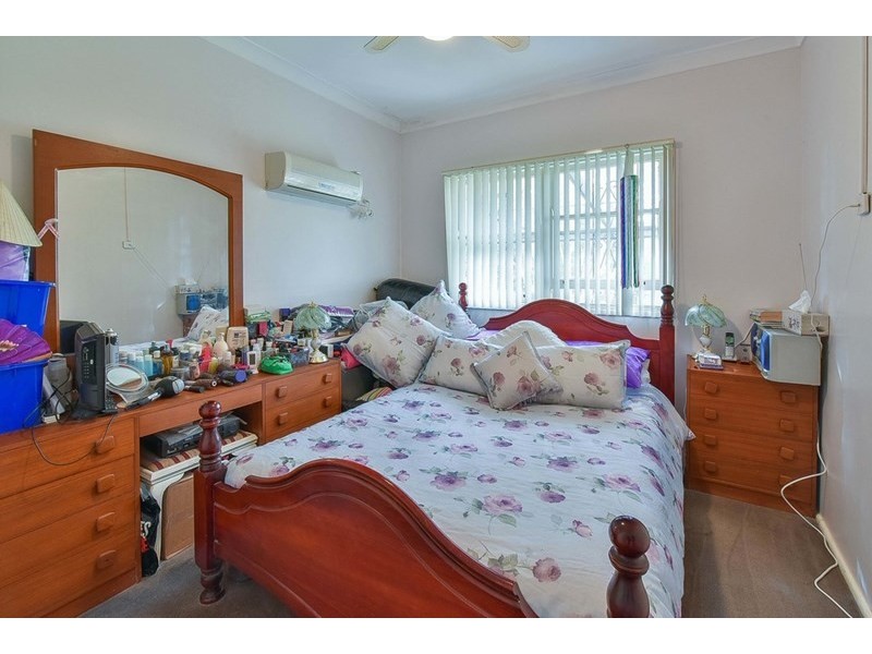 16 Kings Road, Ingleburn NSW 2565
