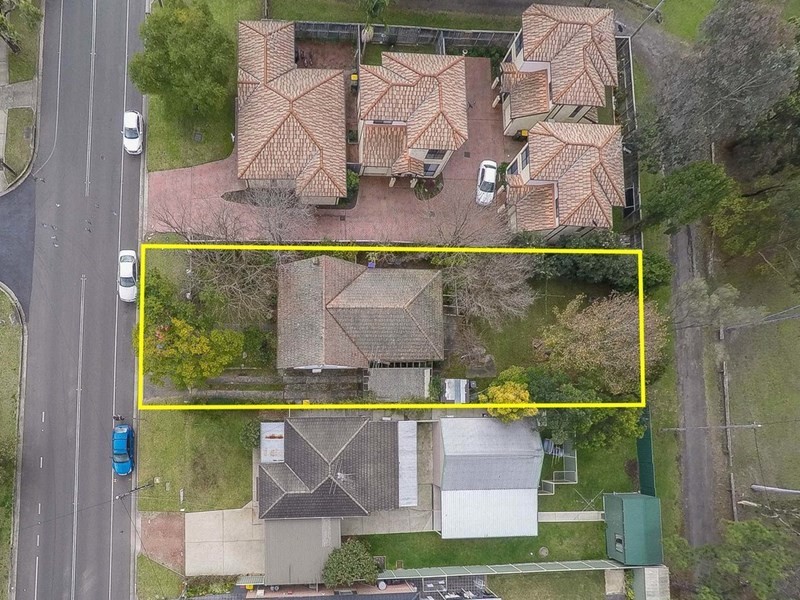 16 Kings Road, Ingleburn NSW 2565