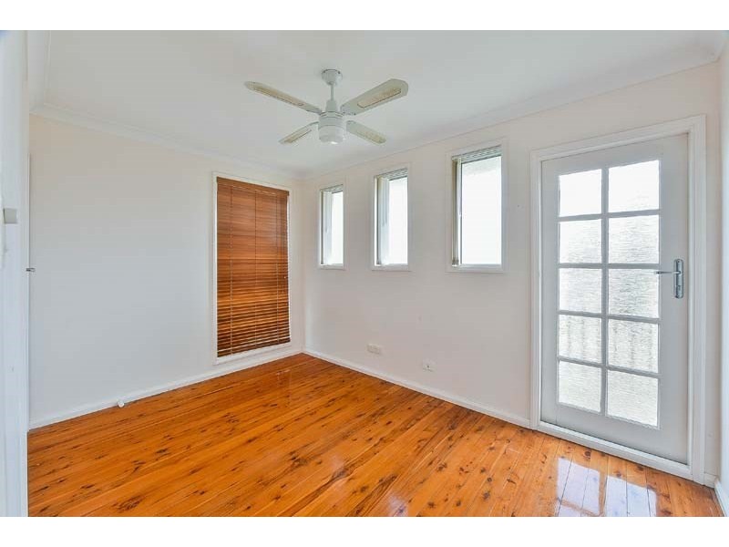 26 Manooka Crescent, Bradbury NSW 2560