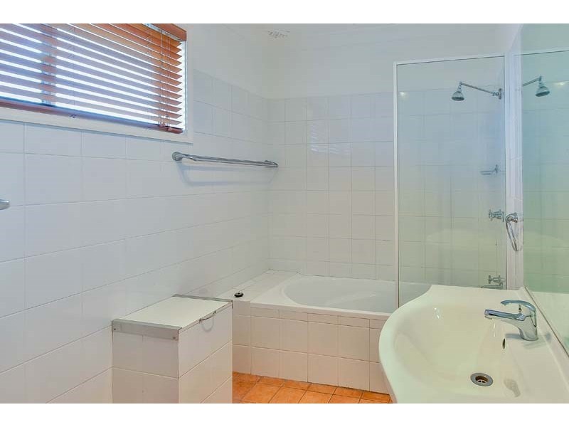 26 Manooka Crescent, Bradbury NSW 2560