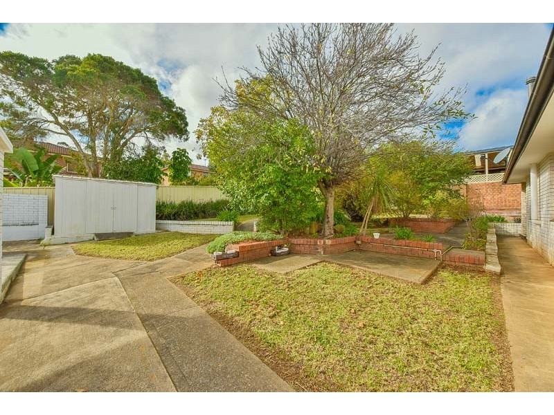 26 Manooka Crescent, Bradbury NSW 2560