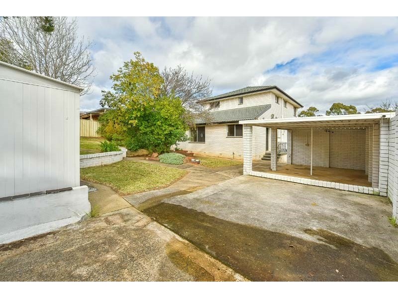 26 Manooka Crescent, Bradbury NSW 2560