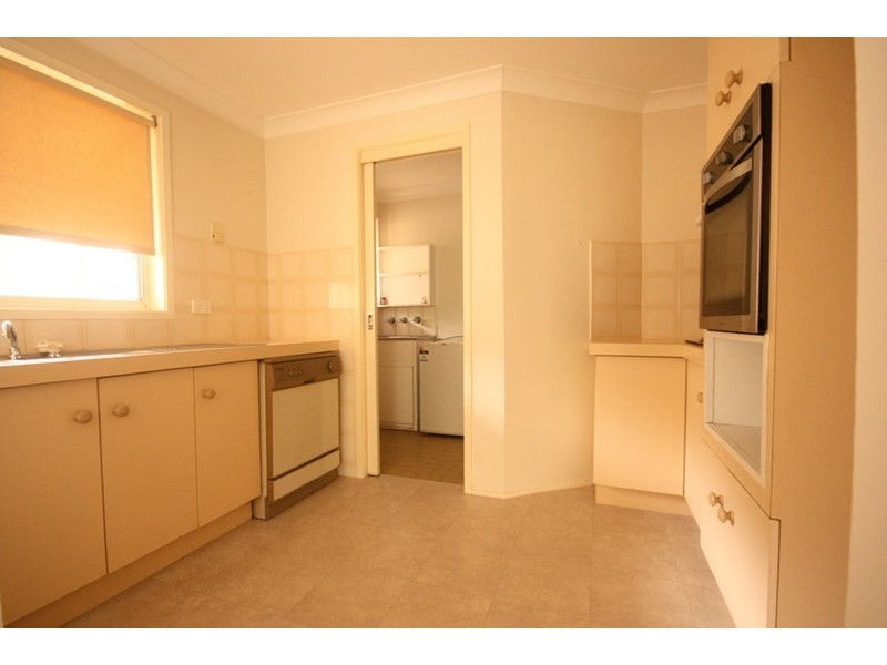 2/168 Cumberland Road, Ingleburn NSW 2565