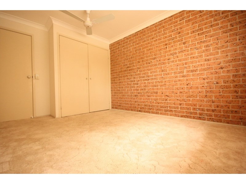 2/168 Cumberland Road, Ingleburn NSW 2565