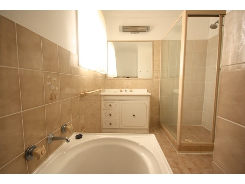 2/168 Cumberland Road, Ingleburn NSW 2565