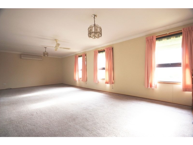 52 Doncaster Avenue, Narellan NSW 2567