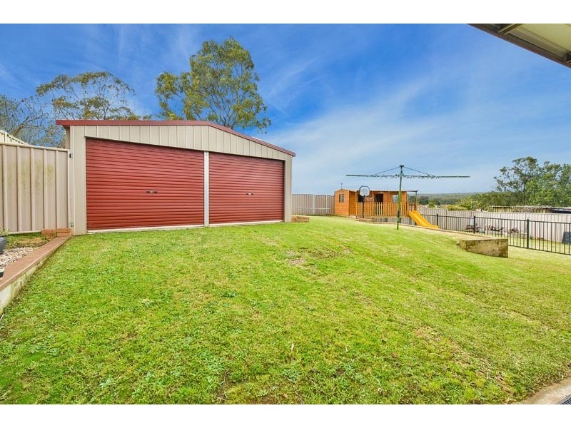 7 Caliban Place, Rosemeadow NSW 2560