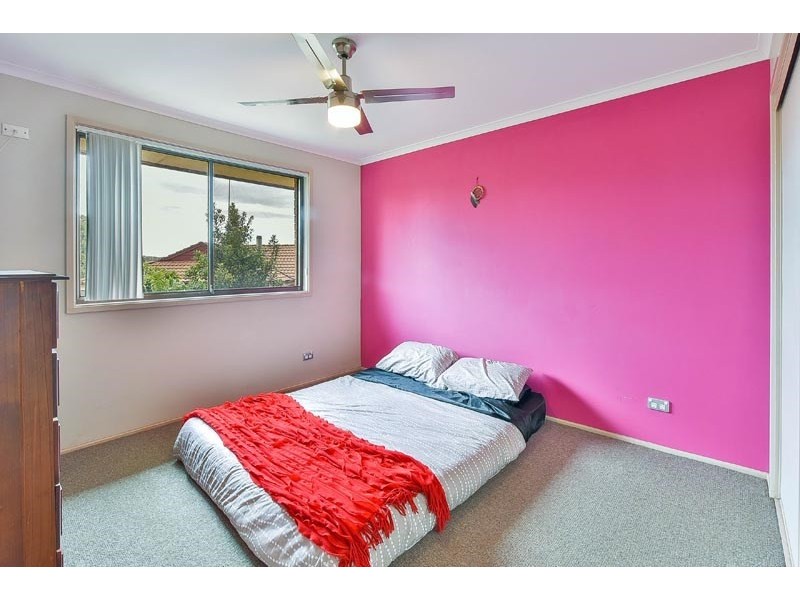 7 Caliban Place, Rosemeadow NSW 2560