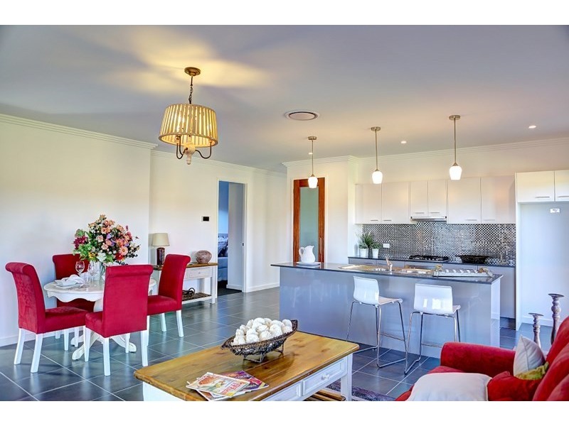 34 Easton Avenue, Spring Farm NSW 2570