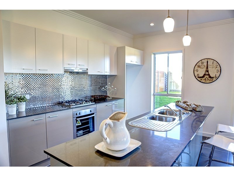 34 Easton Avenue, Spring Farm NSW 2570