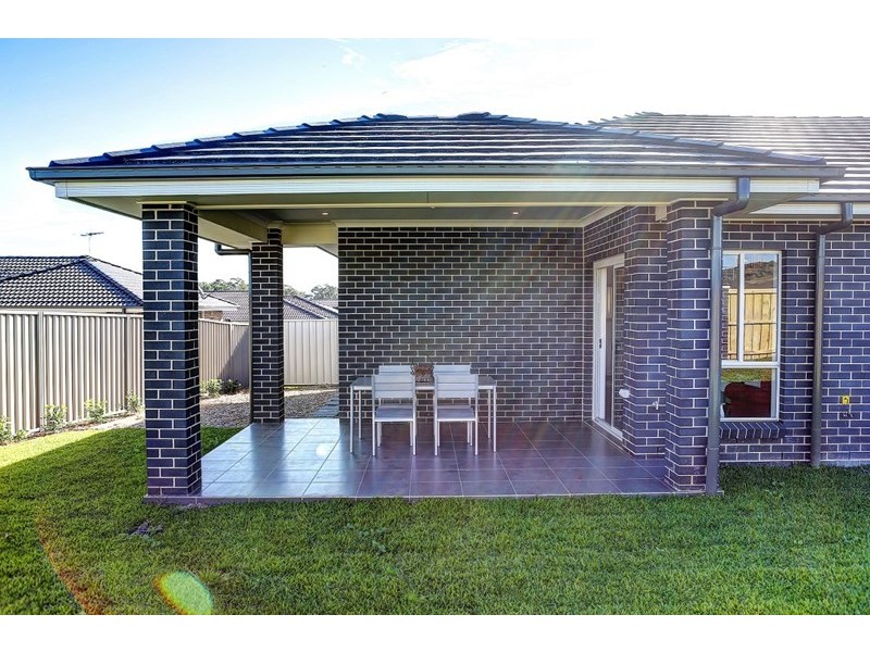 34 Easton Avenue, Spring Farm NSW 2570