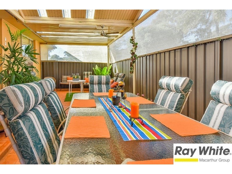 3 Popondetta Place, Glenfield NSW 2167