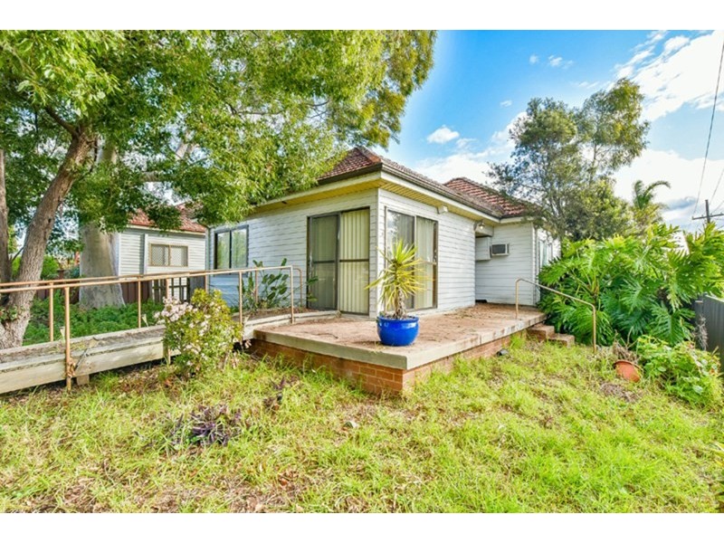 51 Pembroke Road, Minto NSW 2566