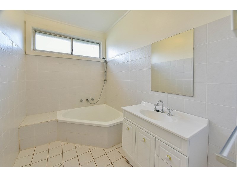 51 Pembroke Road, Minto NSW 2566