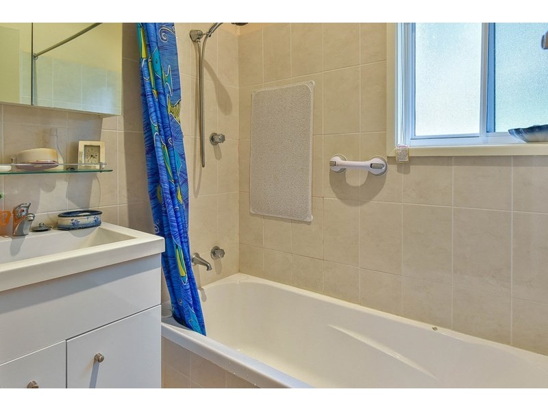 1 Fisher Place, Campbelltown NSW 2560