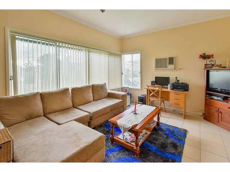 1 Fisher Place, Campbelltown NSW 2560