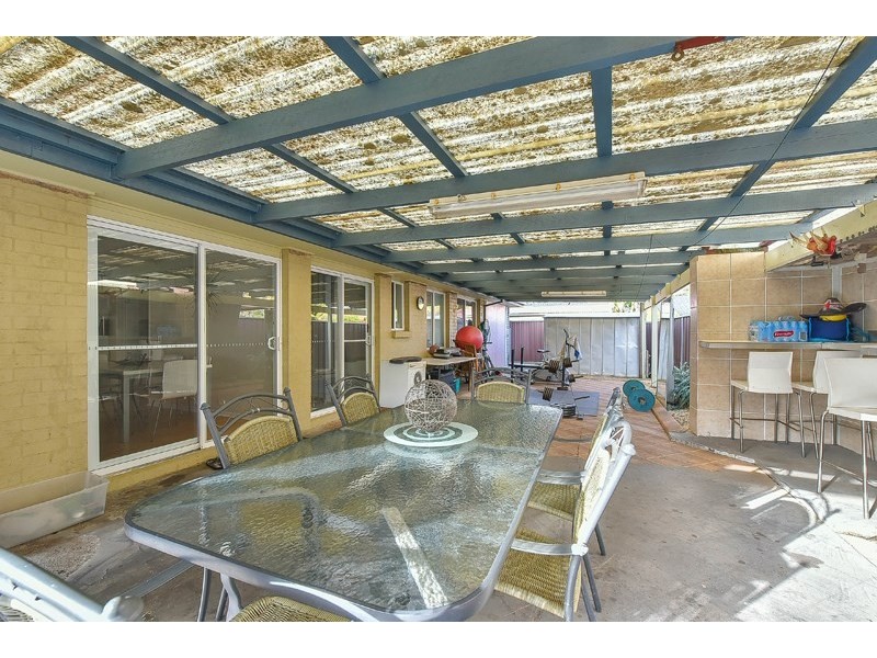 5b Fortinbras Close, Rosemeadow NSW 2560