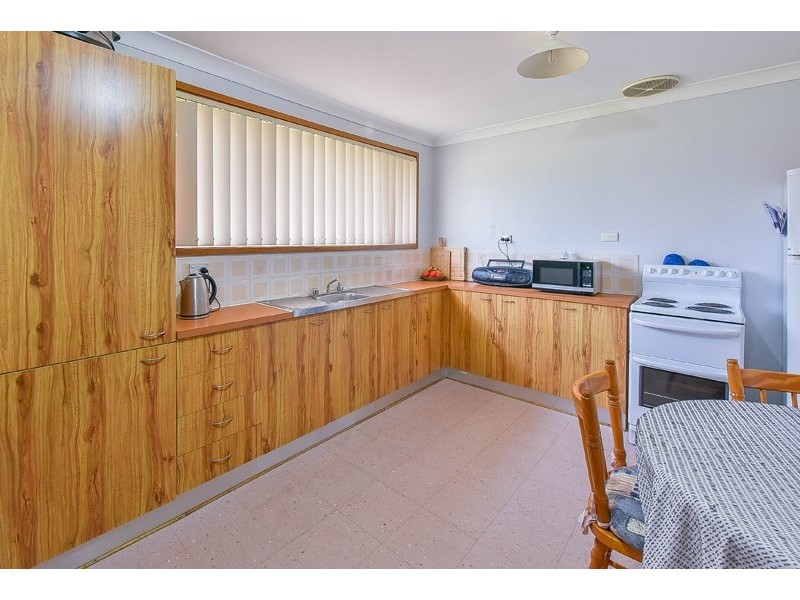 29 Fitzgibbon Lane, Rosemeadow NSW 2560